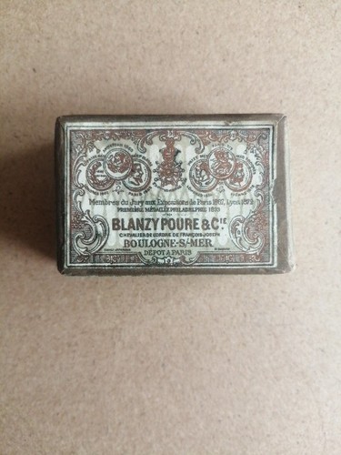 Boîte plumes pygmée - boîte,