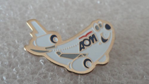 Pin avion compagnie aom - s,