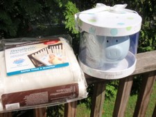 BABY COMBO LOT BREATHABLE BABY  MESH CRIB LINER AND TINY IDEAS BLUE PIGGY BANK