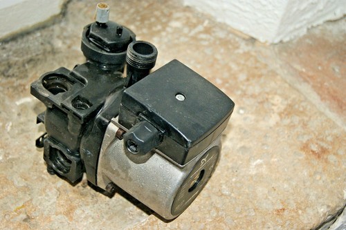 Pompe chaudiere circulateur - pompe,