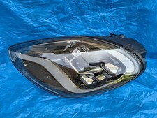 Porsche Panamera 971 phare