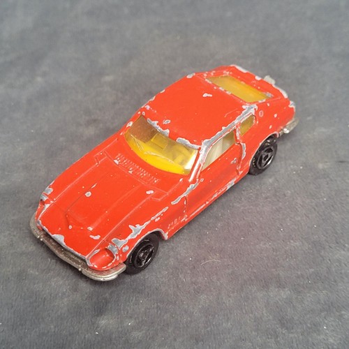 Petite voiture miniature
