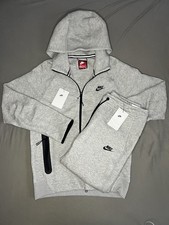 Nike Tech Fleece 
