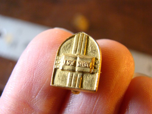 Vintage lapel pin gold tone - vintage,