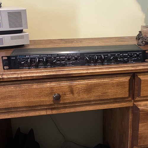 Alesis 3630 channel - alesis,