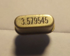Cristal oscillateur résonateur  type 49S  3,579545 MHz