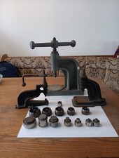 outils Anciens cordonnier Presse  Matrice Lot 