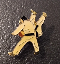 Pin’s Sport De combat vintage Judo (883)