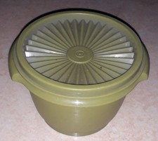 Tupperware boite soleil vert