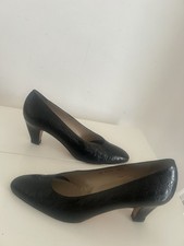 Salvatore Ferragamo ￼