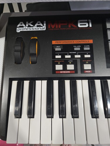 Akai mpk61 midi keyboard - mpk61,