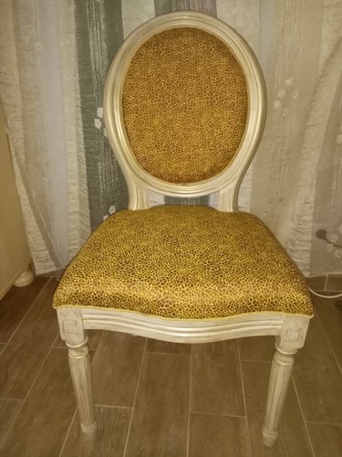 Très belle chaise médaillon - ,