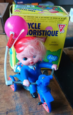 Ancien jouet, enfant tricycle,  Fer Blanc  - Moteur a clé - Boite -Fonctionne