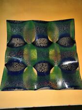 Plat multicolore ondulé de YAN ZORITCHAK