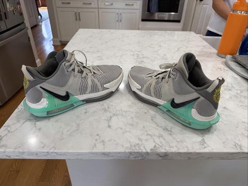 Lebron witness mens - witness,