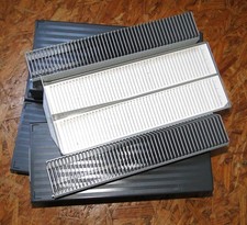   Boîtes à diapositives pouvant contenir 100 diapos chacune