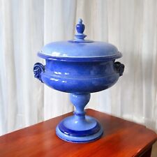 Sèvres. Rare coupe cassolette en porcelaine à fond bleu nuancé, XIXe siècle