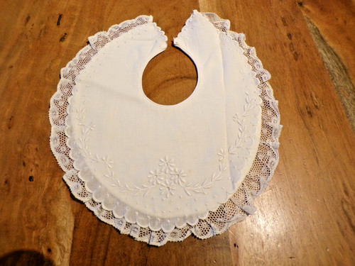 Linge ancien bavoir - , coton
