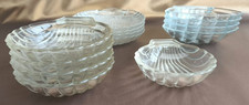 Lot de 13 plats à coquilles