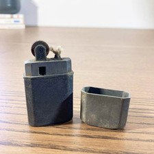 Rare Briquet ancien tempête