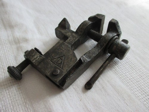 Ancien étau horloger - ancien, d'horloger
