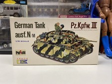 Maquette ESCI ARMOR 1/72 Réf