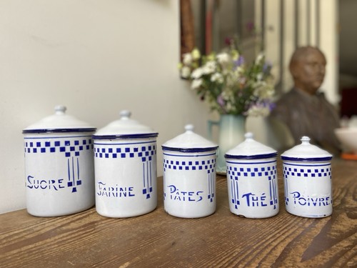 Série cinq pots - cinq, émaillés