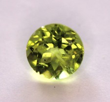 0,94 ct Beau Peridot du Pakistan