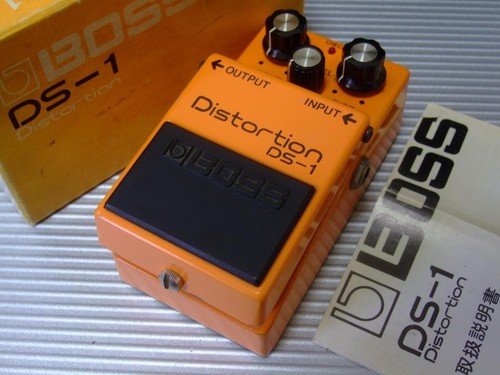 Boss distortion 1978 - ds-1,
