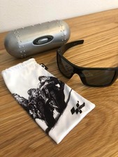 Oakley MotoGP Batwolf YAMAHA (article limité) gris polarisé noir poli