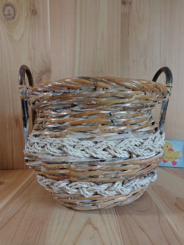 Decorative wicker basket h - basket, 10"