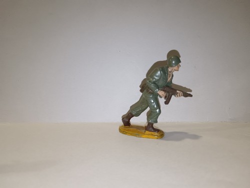 Guilbert militaire chargeant - militaire,