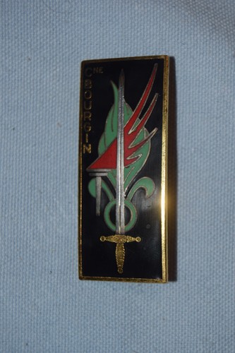 B155 insigne militaire - , pucelle