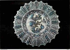 Art - Marseille - Musée Cantini - Galerie de la Faience - Plat à bord godronné -