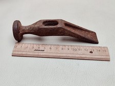 Ancien marteau de cordonnier