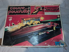 Ancien CIRCUIT COURSE... POURSUITE VULLIERME TOMY VULLI à PILES Jeu Jouet Slot