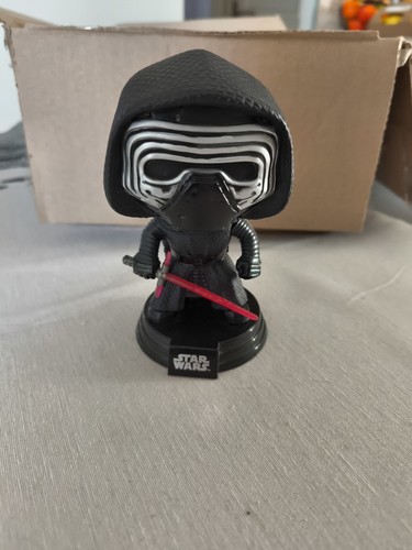 2210092 figurine funko pop - figurine,