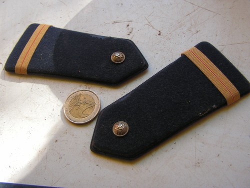 Paire epaulettes anciennes - paire,