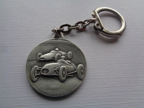 Porte cle metal - metal, ancienne