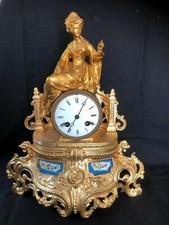 Horloge En Porcelaine De Sèvres Et Ormolu Français Doré Antique