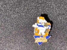 (K) PINS BADGE ENAMEL VINTAGE COLLECTION CHOCOLAT SUPER POULAIN