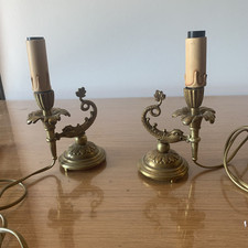 Paire de lampe de table de chevet en pieds en bronze vintage Ref Gh 