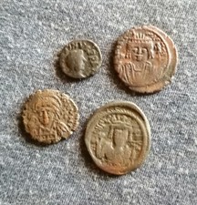 Lot 4 Pièces de Monnaies Médiévales Byzantines  