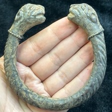 Magnifique et rare bracelet en bronze grec ancien romain avec tête de tigre