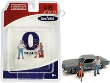 70S STYLE TWO FIGURINES SET