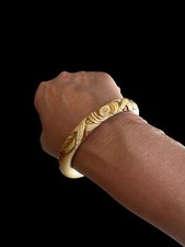 Bracelet Jonc fleur Galalithe