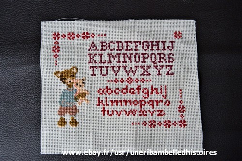 Broderie abécédaire points - broderie, abécédaire,