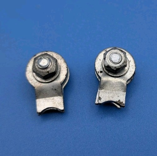 Rear dropout adjustment - rear, screws
