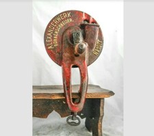 Ancienne trancheuse à fèves