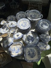 Important Service En Faïence Colandine Décors Japonais 71 Pièces